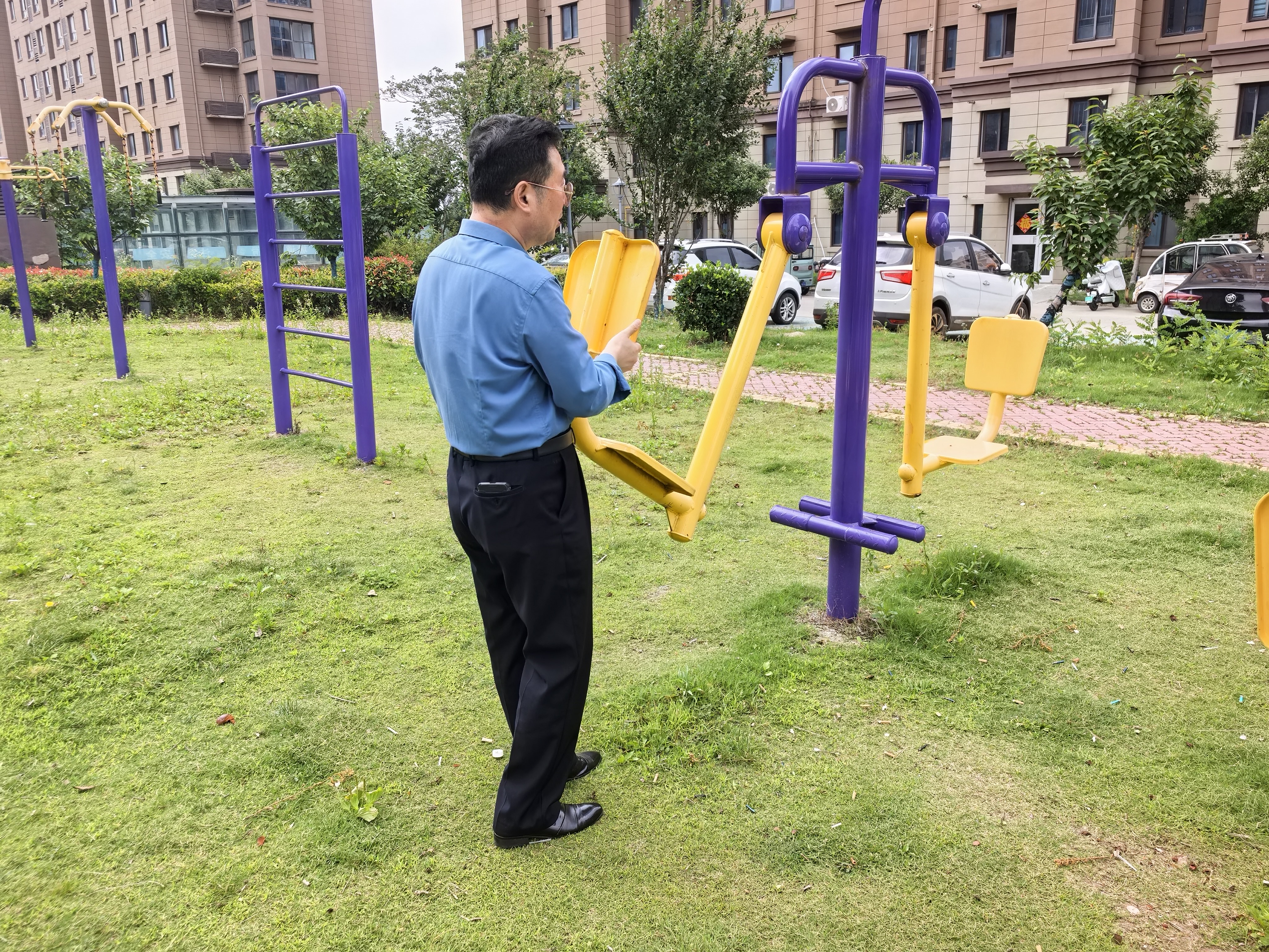 藤花紫郡体育器材安全检查.jpg